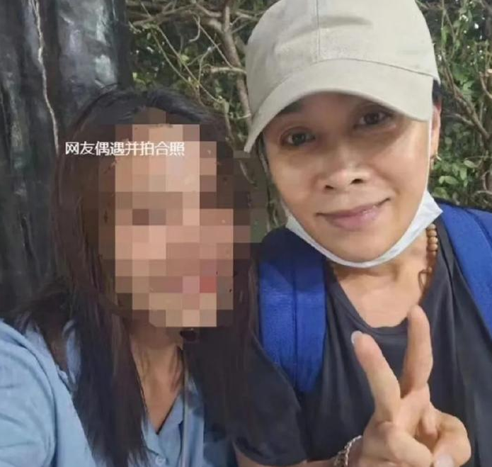 那英請辭音樂節(jié)后現(xiàn)身泰國度假，那英名字打分，解析