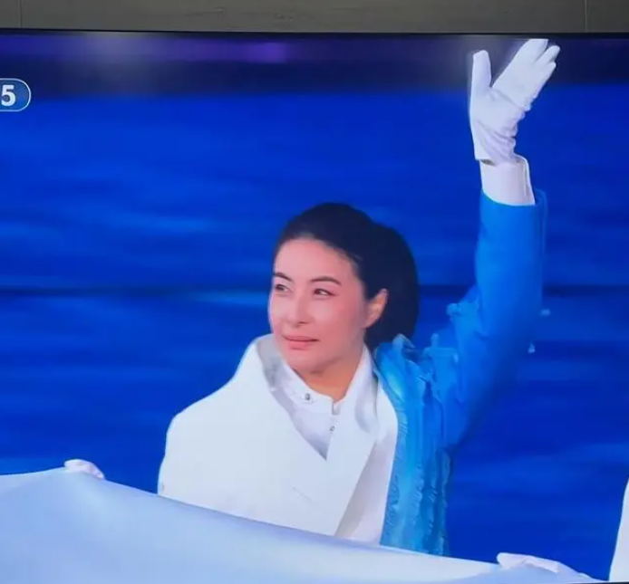 郭晶晶亞運(yùn)會(huì)驚艷亮相，郭晶晶名字打分，解析