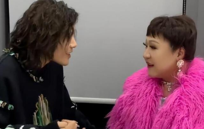 向佐：我把假向太抓來直播間啦，向佐名字打分，解析