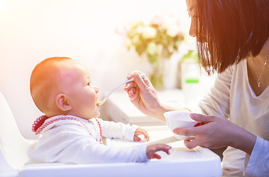 薛姓男孩取名，姓薛的男寶寶名字大全