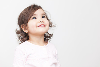 很火的羅氏女寶寶起名，女孩子姓羅取什么名字好？