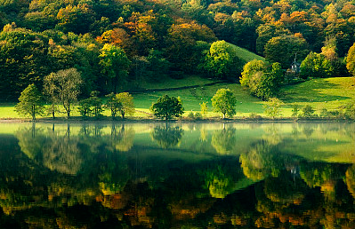 一聽很很陽(yáng)光吉利微信名字（4個(gè)字網(wǎng)名）