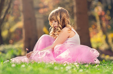 姓金的女孩孩名字大全，五行屬金的女孩名字可用字