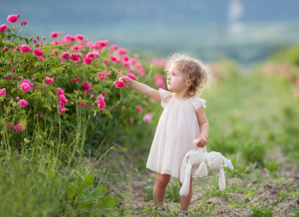 帶三點水的女孩名字，女孩名字三點水洋氣有內(nèi)涵的名字