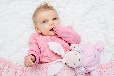 劉姓100分好名女孩不重名，怎么念都不會膩！