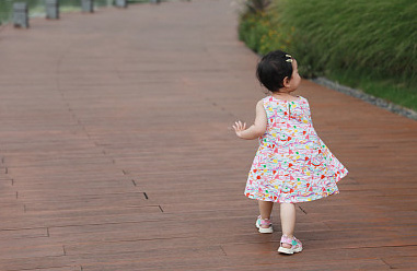 女寶寶寶起名，響亮寓意好的女孩名字分享