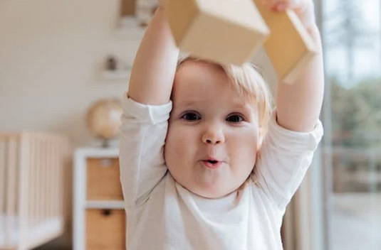 蔣姓男孩取名100分，真是越念越高貴！