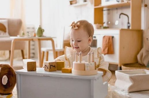 姓莫男孩子名字怎么取好聽？取個莫姓新穎獨特有詩意的