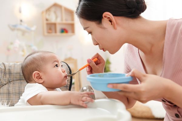 女孩用宣字取名，宣字和什么搭配寓意好？