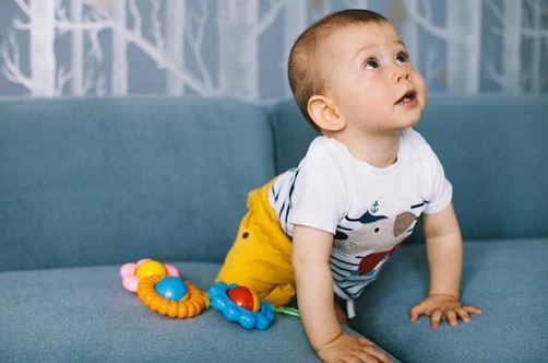 中式白月光清冷驚艷男孩名男孩寶寶圖片