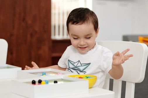 2025年8月19日出生的寶寶取什么名好，五行缺什么