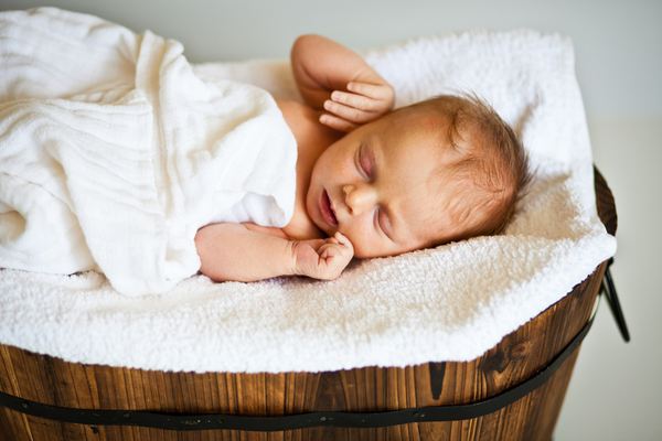 用天字可以取名字嗎,天字取名一般人壓不住嗎？