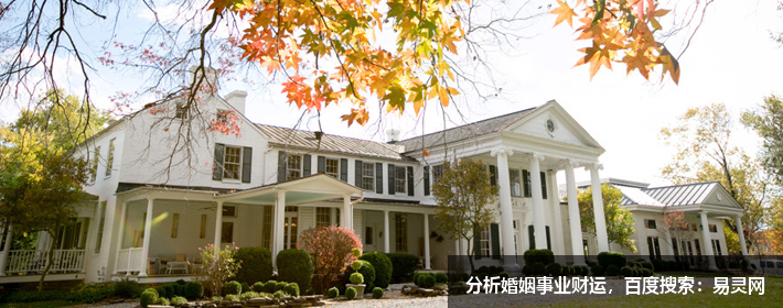 井柏然劉雯逛商場(chǎng)大方秀恩愛，井柏然名字打分，解析